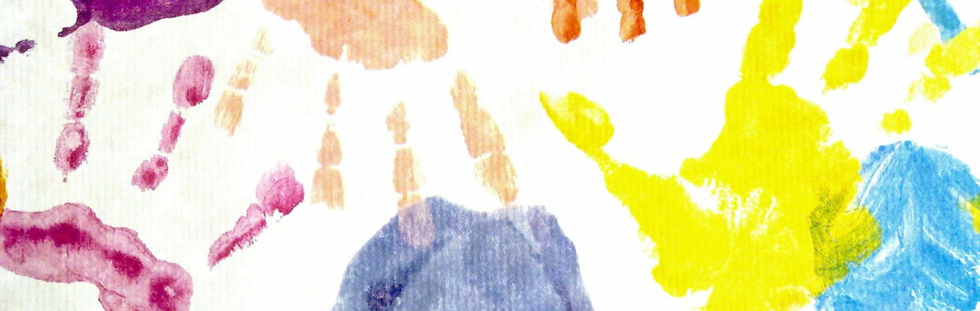 Abdrücke von Kinderhänden