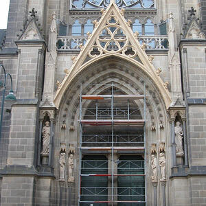 Turmportal nachher